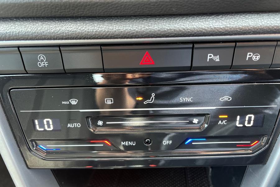 Volkswagen T-ROC Photo autoimg-d0e7b67cf26469aceec58eb90079ecff3923679c.jpg