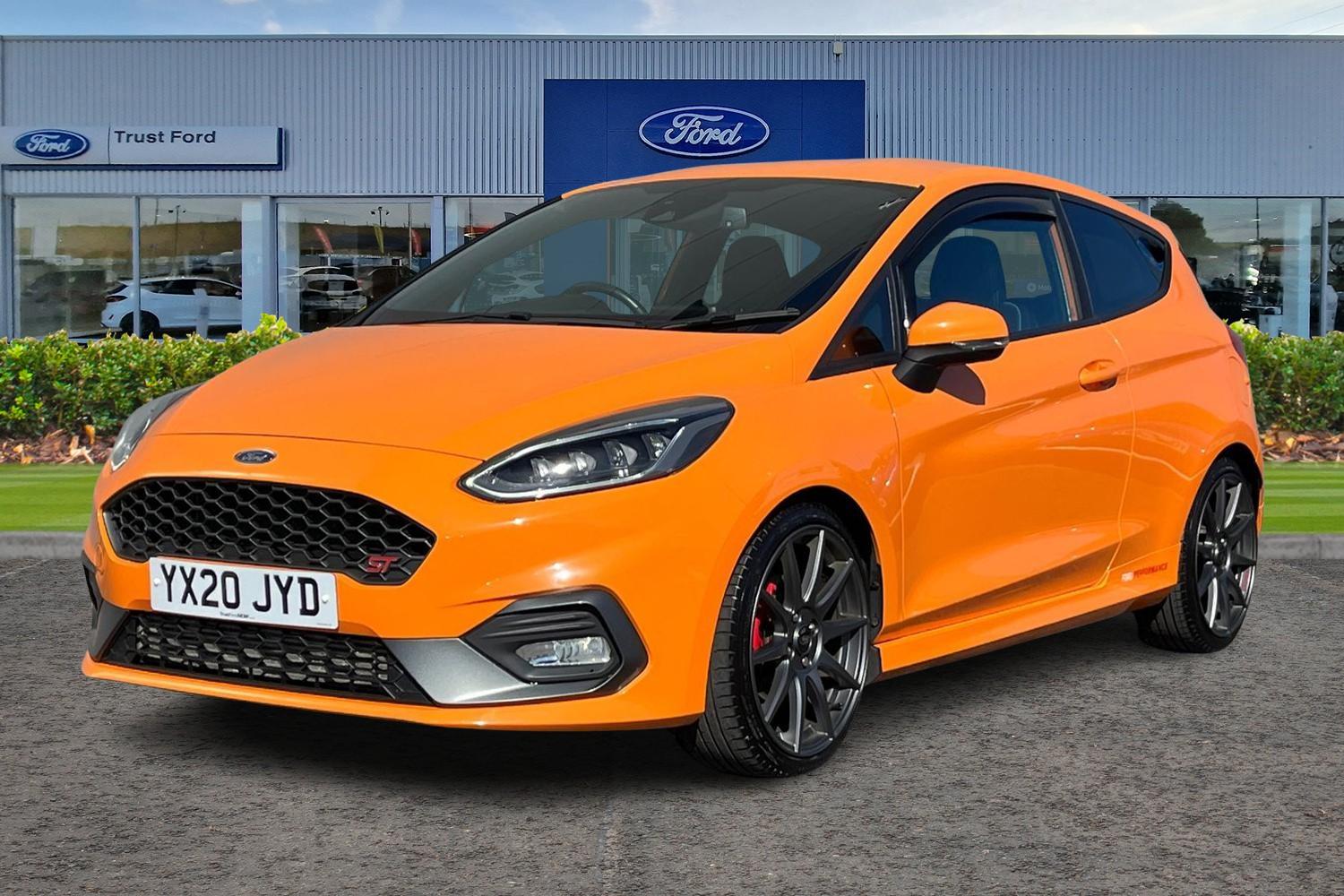 Ford FIESTA Photo 4