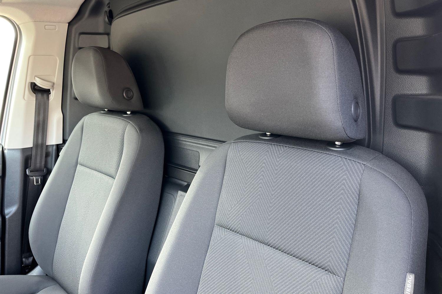 Ford TRANSIT CONNECT Photo 10