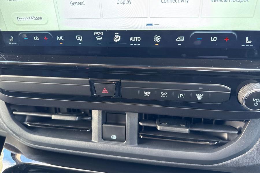 Ford TRANSIT CUSTOM Photo autoimg-d0eb2988be49ec4daf843d888fb50e3827dcfde3.jpg