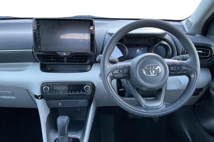 Toyota Yaris Photo autoimg-d0ec10faf491fc608a4d56988f2d61b2f64a5e01.jpg