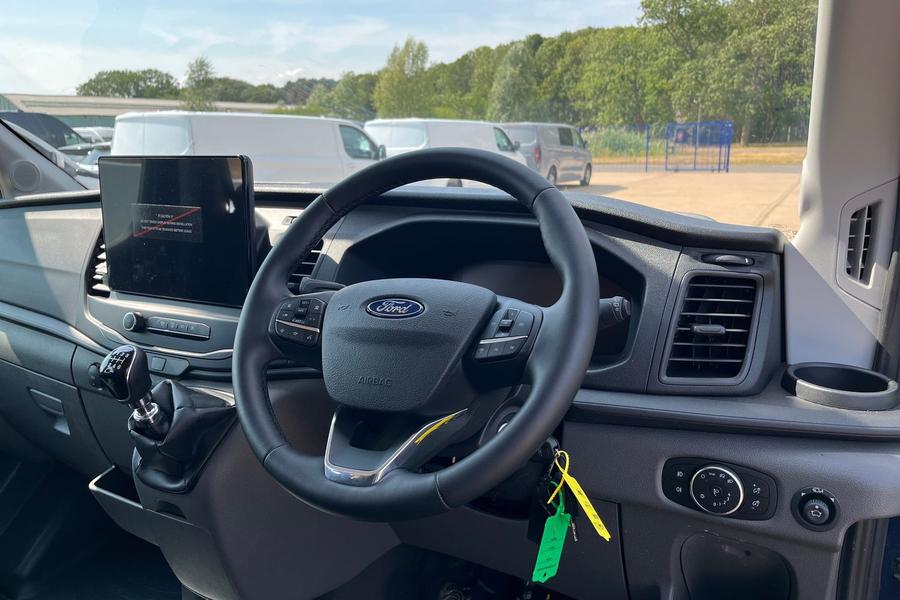 Ford TRANSIT Photo autoimg-d0edd3929f1489785dd20532e48ccb3acf1466c5.jpg