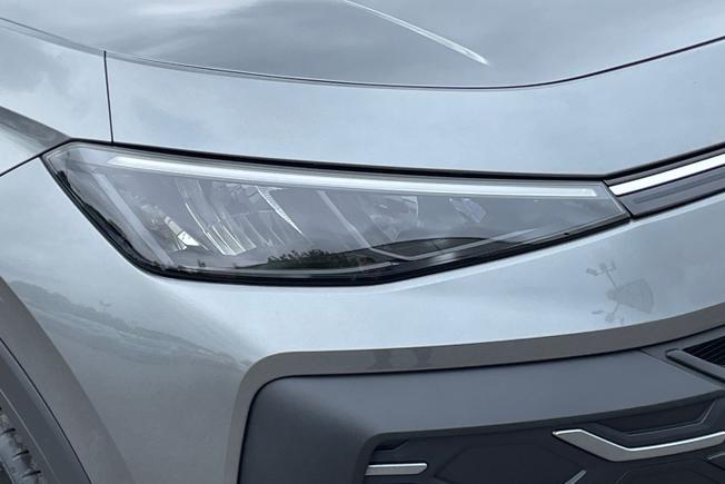 VOLKSWAGEN T-Roc Photo 19