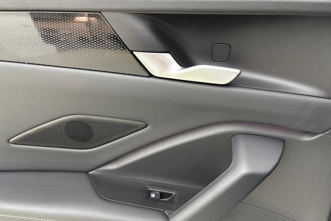 VOLKSWAGEN  Tiguan  Photo 33