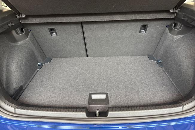 VOLKSWAGEN Polo Photo 12