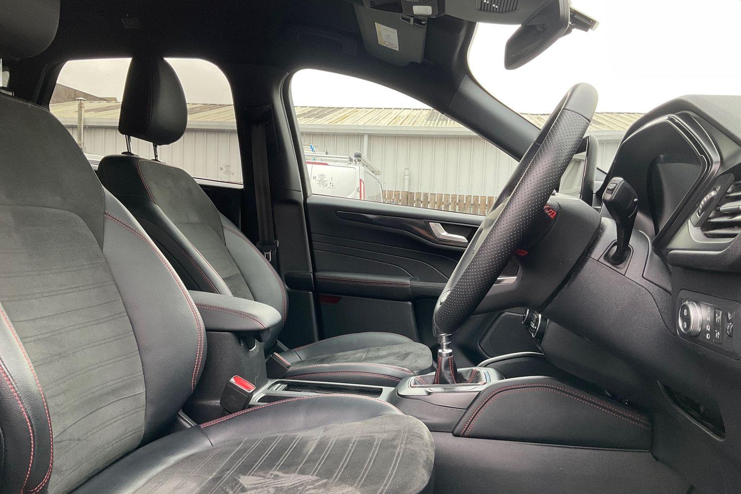 Ford KUGA Photo 16