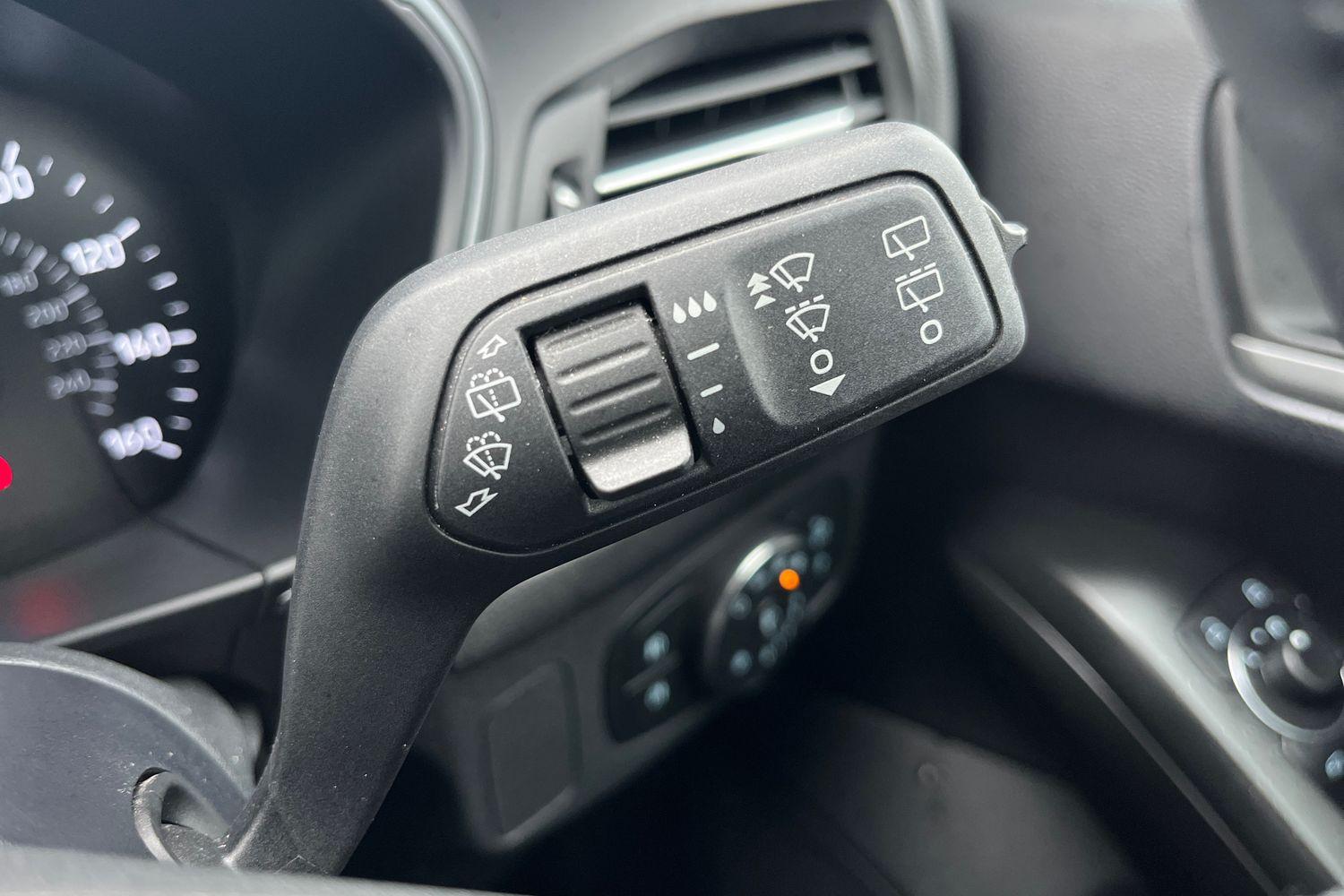 Ford FOCUS Photo 14