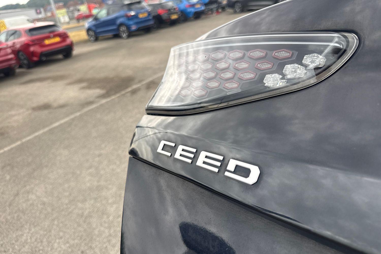 Kia CEED Photo 37