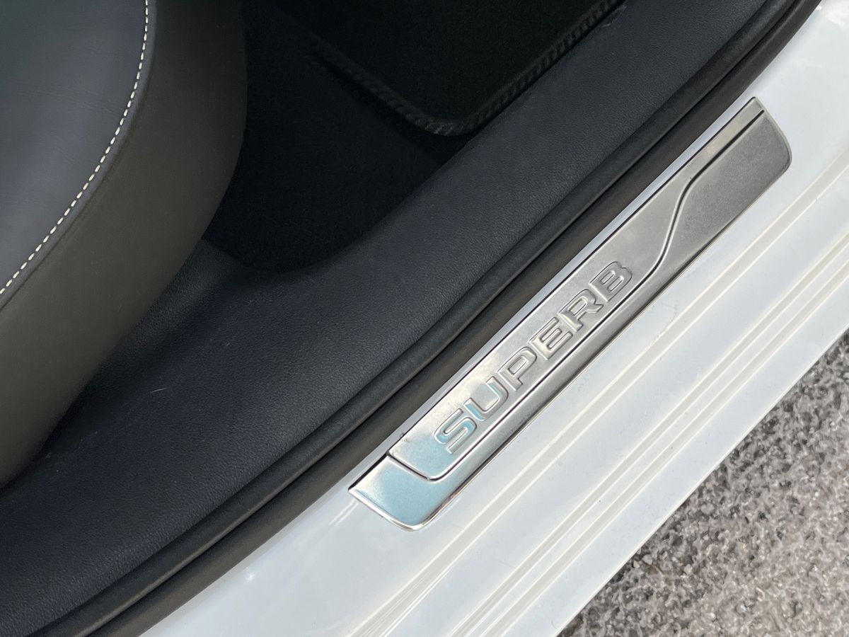 Skoda Superb Photo 26