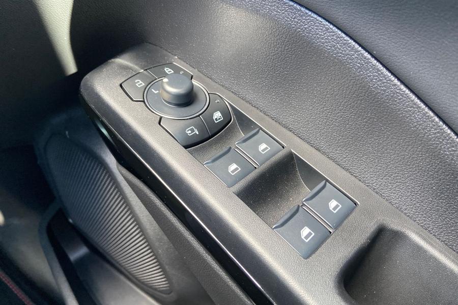 Ford PUMA Photo autoimg-d106a57d2f4716716825ece04875e739050e1fcf.jpg