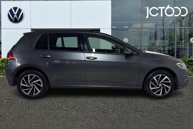 VOLKSWAGEN Golf Photo 4