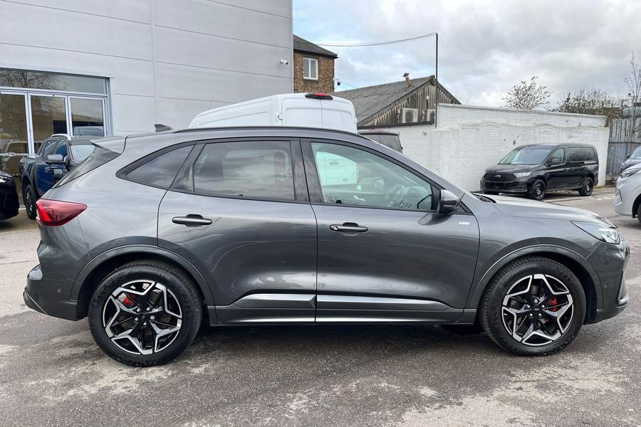 Ford KUGA Photo autoimg-d10f6cb322b7519dd1cca16994363300b43a4c52.jpg