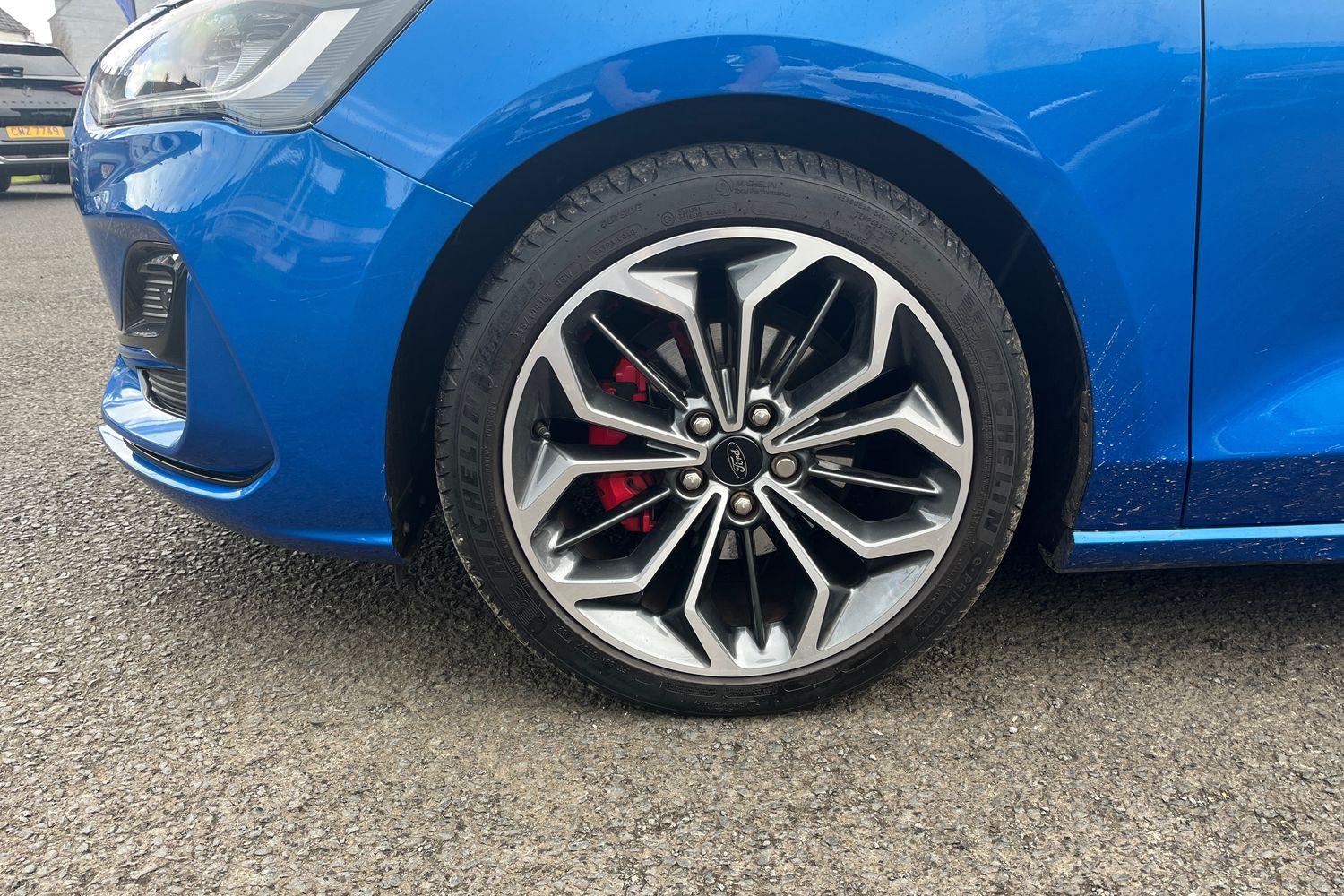 Ford FOCUS Photo 7