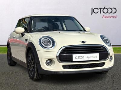 2019 MINI Hatch 1.5 Cooper Classic Hatchback 3dr Petrol Manual Euro 6 (s/s) (136 ps) at JCT600