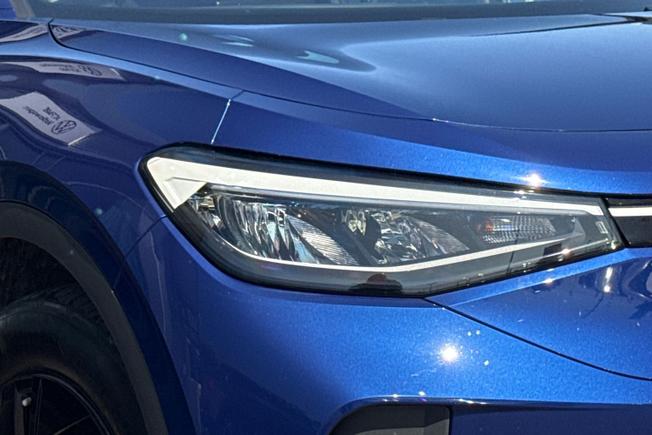 VOLKSWAGEN ID.4 Photo 19