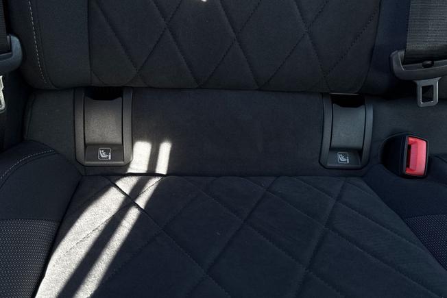 VOLKSWAGEN Golf Photo 42