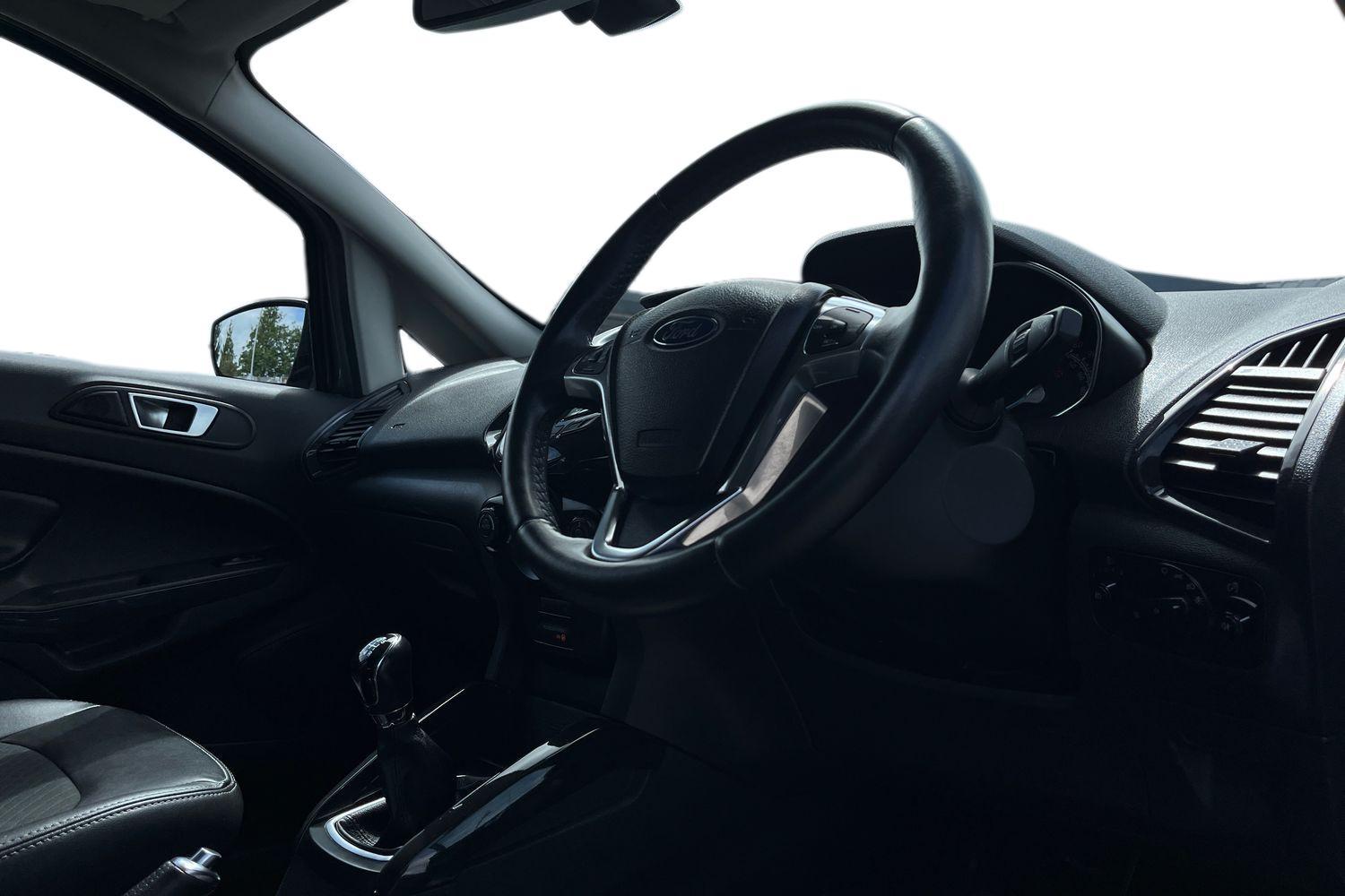 Ford EcoSport Photo 8