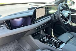 Audi Q6 Photo 2