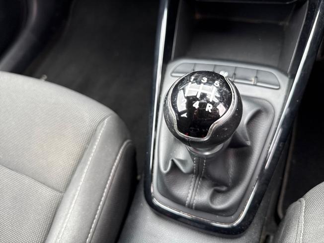 Kia Rio Photo 31
