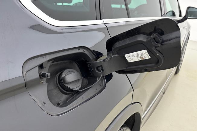 VOLKSWAGEN Tiguan Photo 21