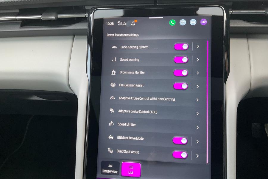 Ford Explorer Photo autoimg-d131a9c0320bfcce1220a1acb37e7edad504ffb2.jpg