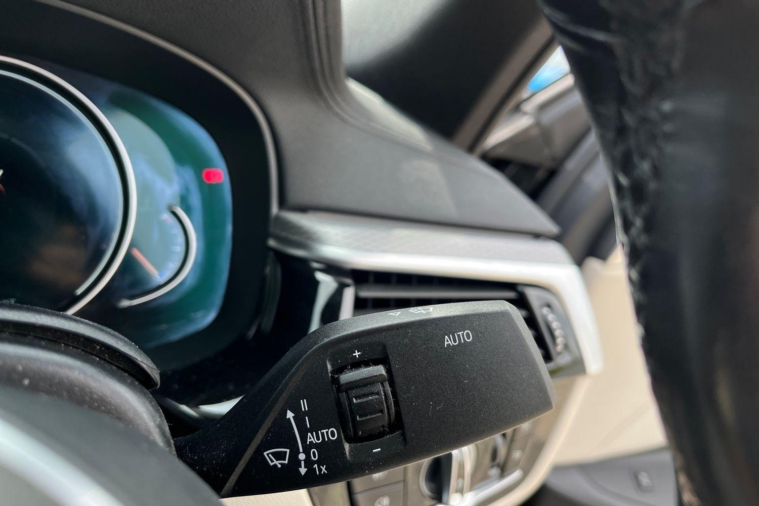 BMW 5 SERIES Photo 14