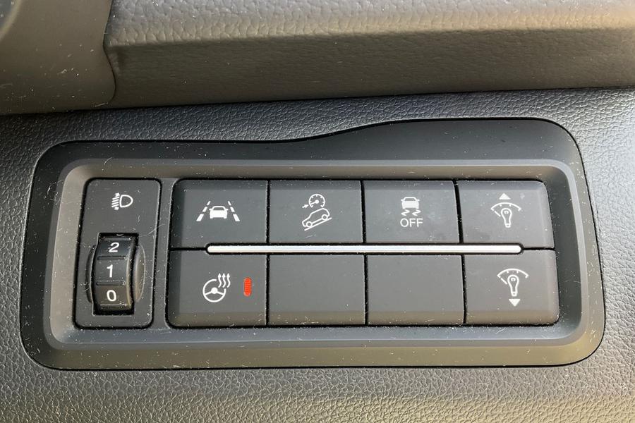 SsangYong TIVOLI Photo autoimg-d1399ca09710431456eb69b9a6676805abc6194d.jpg