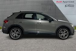 AUDI Q3 Photo 4