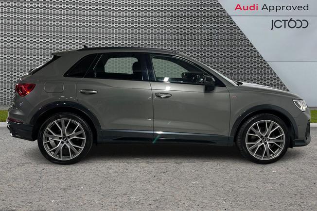 AUDI Q3 Photo 4