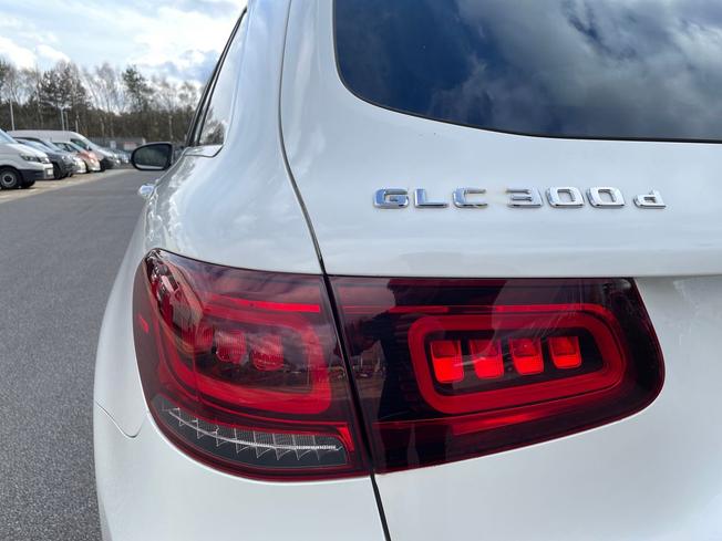 Mercedes-Benz Glc Photo 26