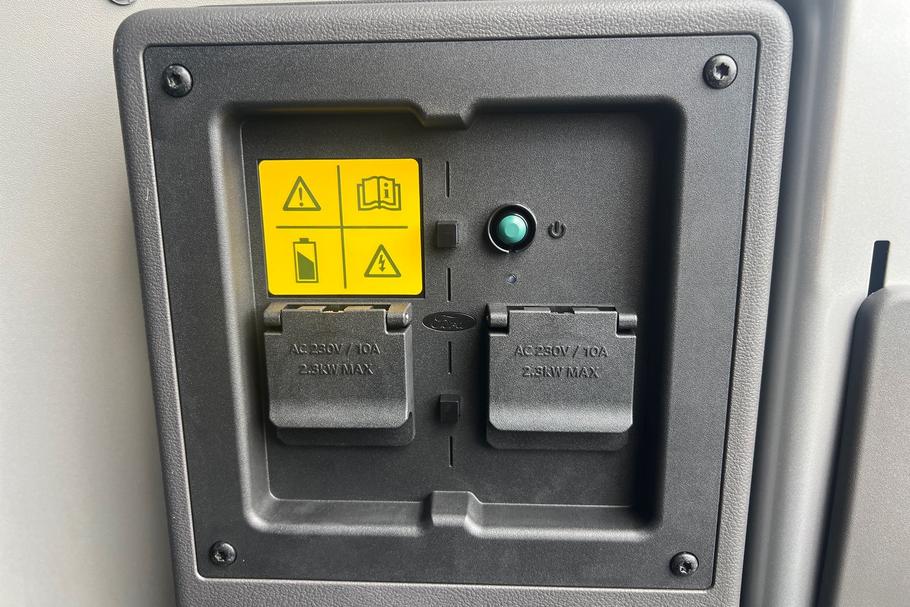 Used Ford E-TRANSIT LS75RJX 26