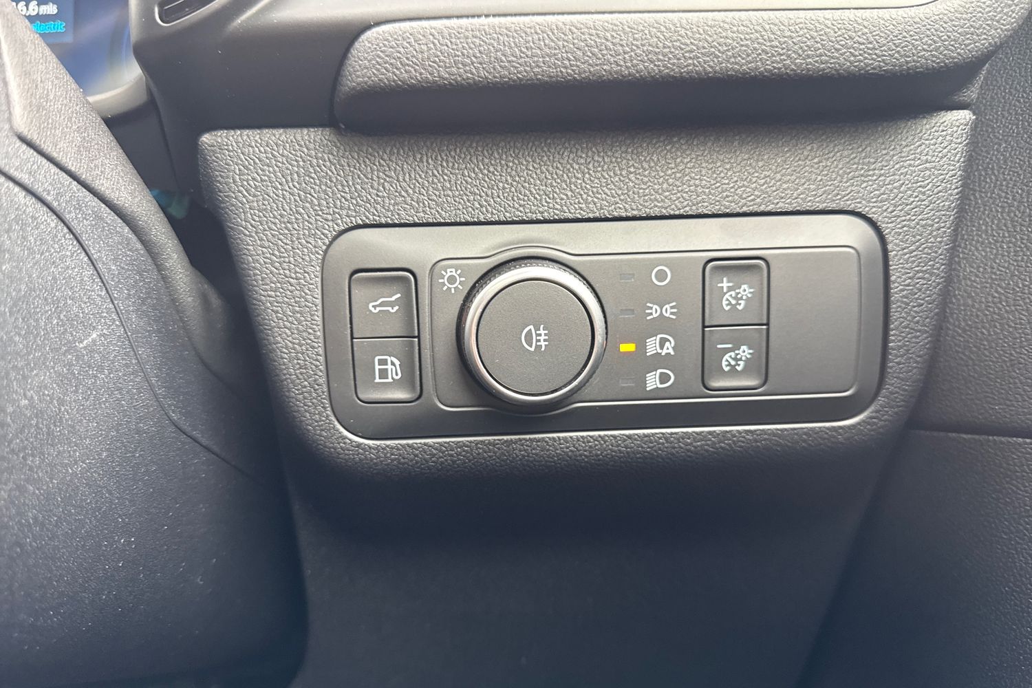 Ford KUGA Photo 34