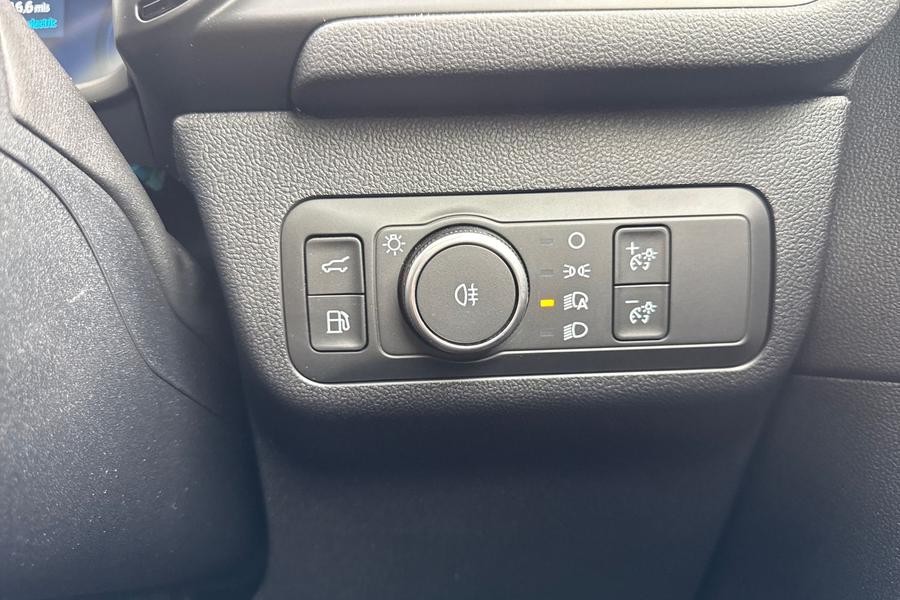 Ford KUGA Photo autoimg-d141a3ebed9ca1333479288c7d65b1d1fbe0f8d8.jpg