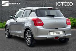 SUZUKI Swift Photo 3