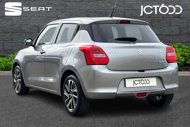 SUZUKI Swift Photo 3