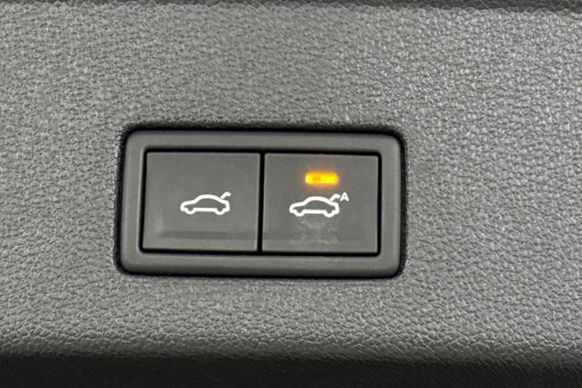 VOLKSWAGEN Touareg Photo 30