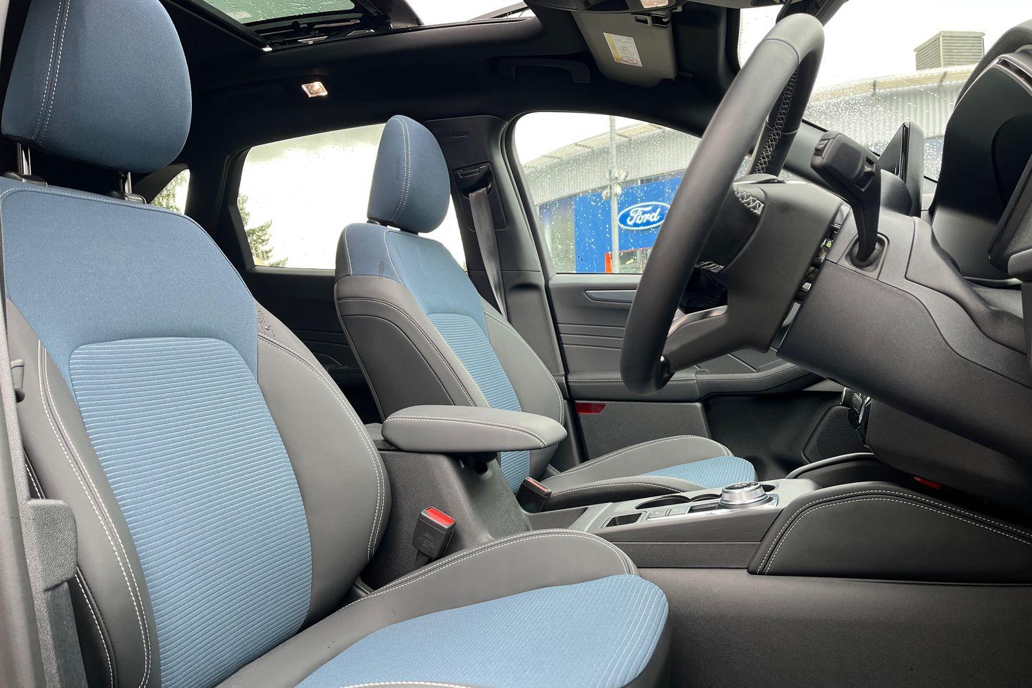 Ford KUGA Photo 16