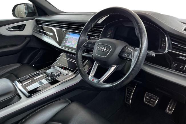 Audi Q8 Photo 6