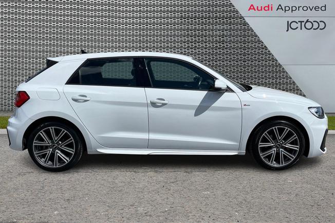 Audi A1 Photo 4