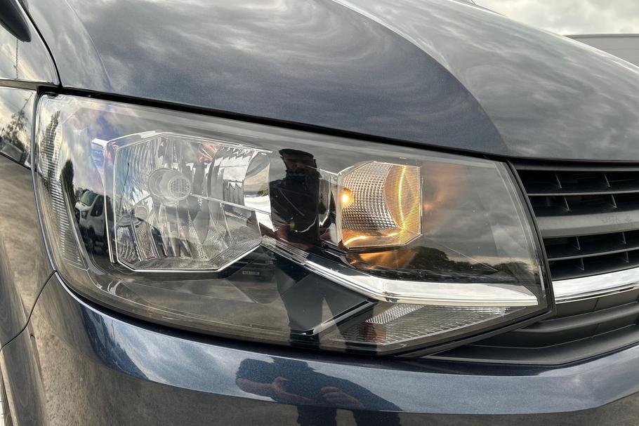 Used Volkswagen TRANSPORTER PN69LFJ 22