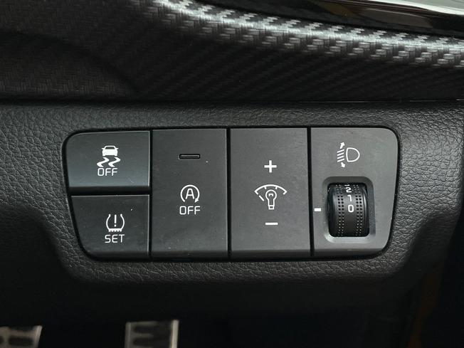 KIA Stonic Photo 35