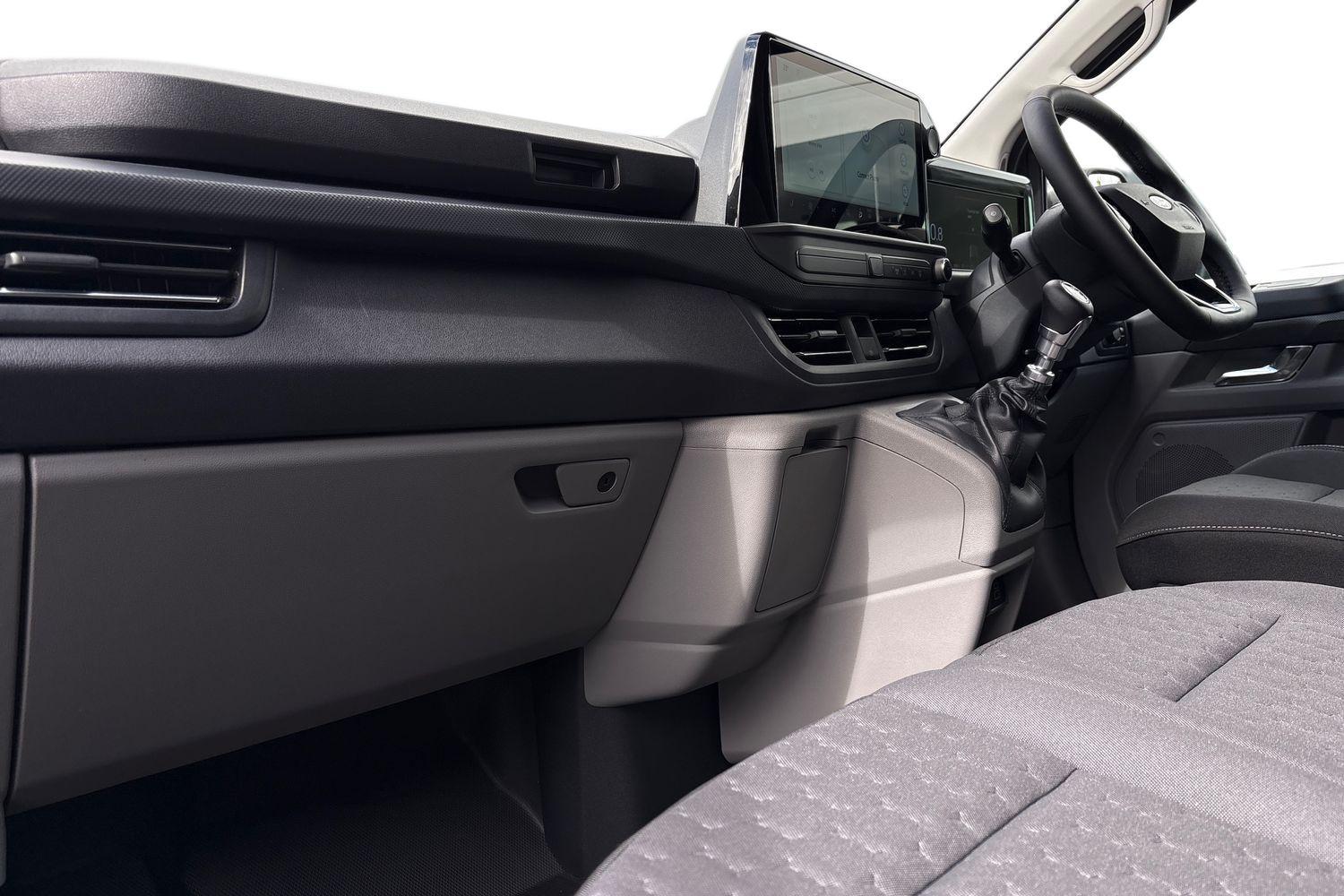 Ford TRANSIT CUSTOM Photo 2