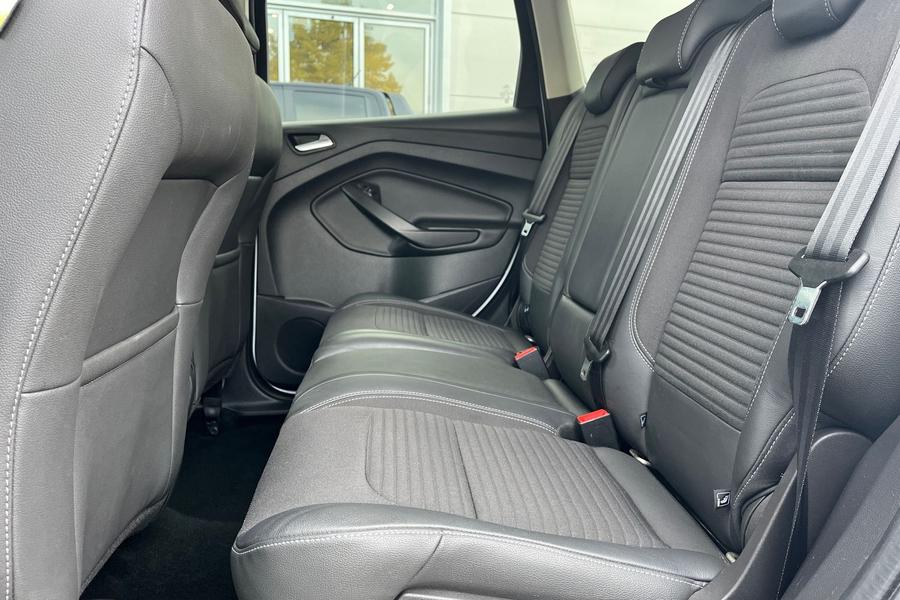 Ford KUGA Photo autoimg-d14d5c0f6ad1995dfdde804bb040c50a48958793.jpg