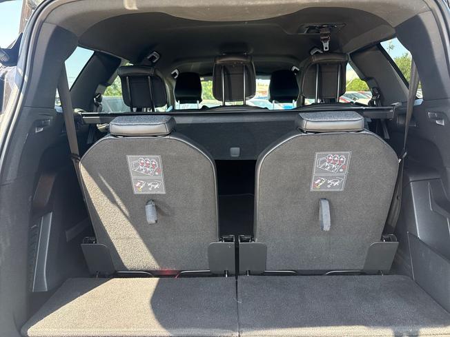 PEUGEOT 5008 Photo 12