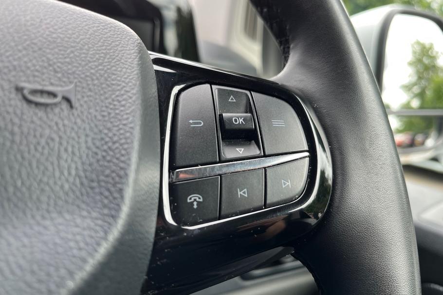 Used Ford TRANSIT CUSTOM LC73AGK 28