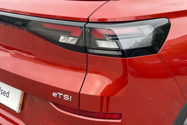 VOLKSWAGEN T-Roc Photo 18