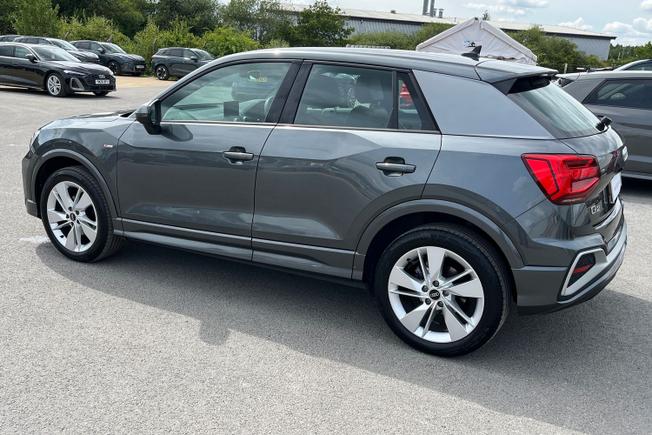 AUDI Q2 Photo 24