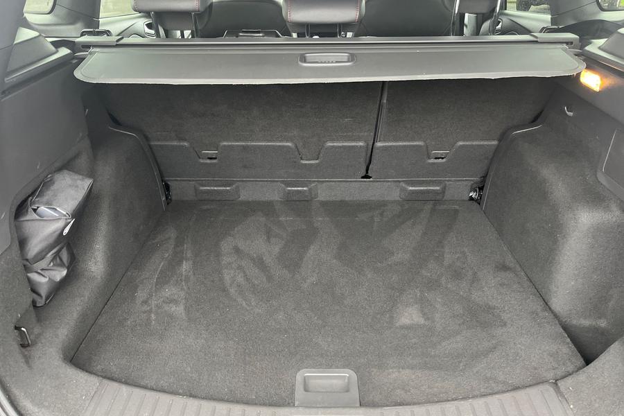 Ford KUGA Photo autoimg-d15b5431f29760d0a201c836d277ec73d4cafdb8.jpg