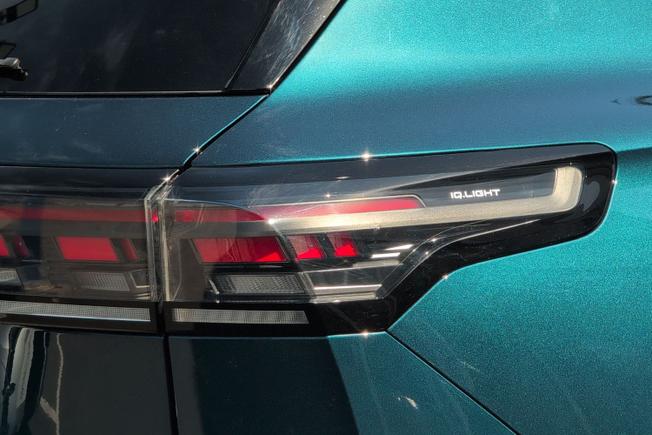 VOLKSWAGEN Tiguan Photo 18