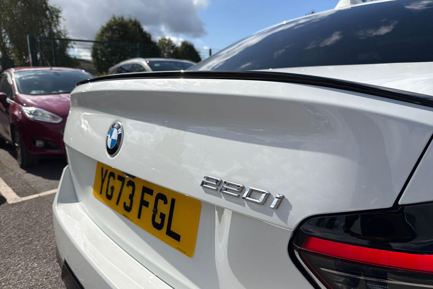 BMW 2 SERIES Photo 39